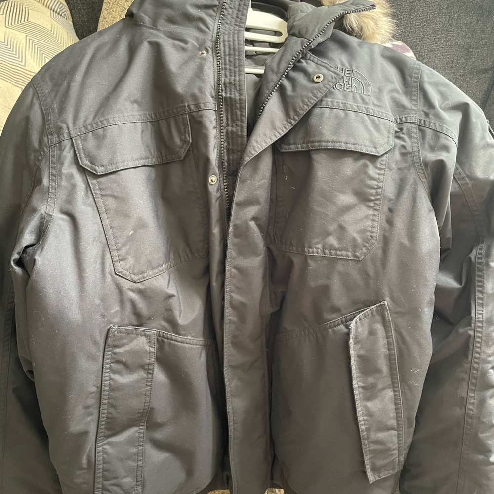 Black men’s north face coat